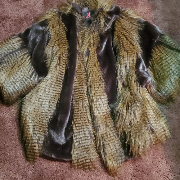 Lady Jacket - Picture 2 of 2